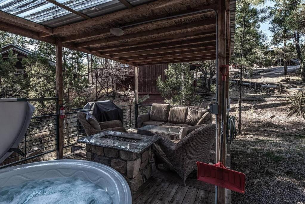 Redwood In The Historic Upper Canyon Ruidoso Exterior foto